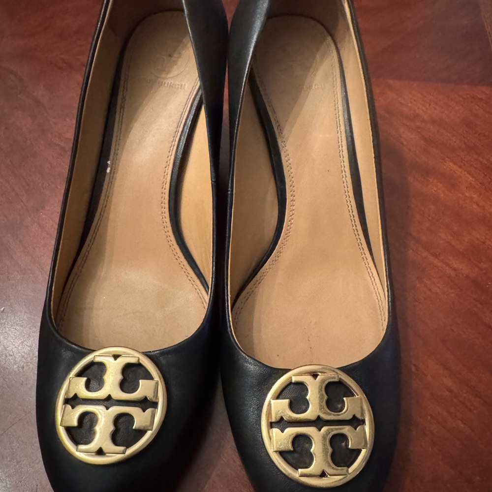 Tory Burch Black Wedges with Gold Emblem Size 9.5